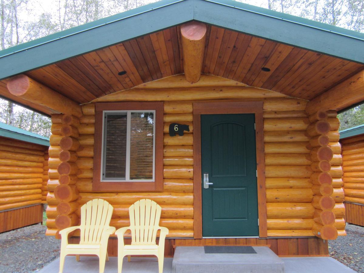 Port Hardy Cabins מראה חיצוני תמונה