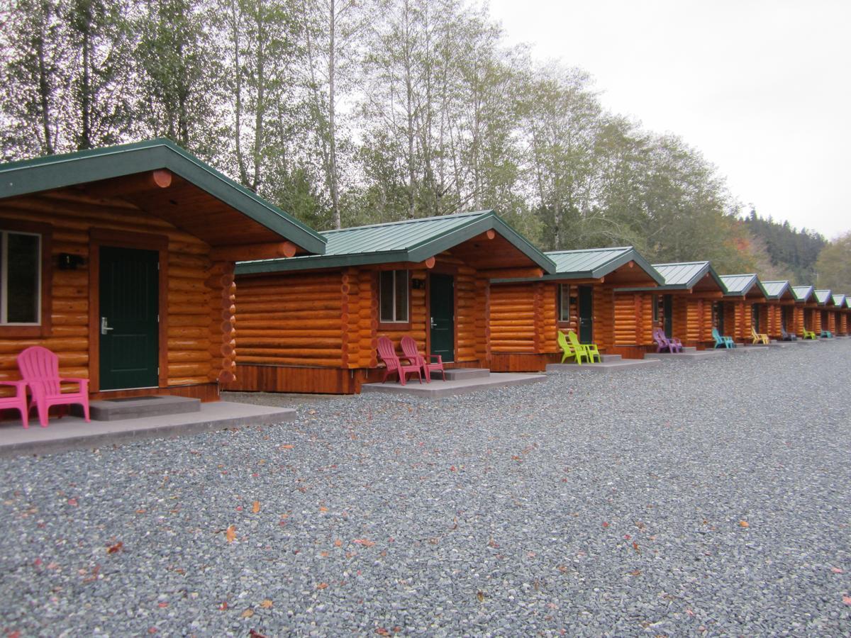 Port Hardy Cabins מראה חיצוני תמונה